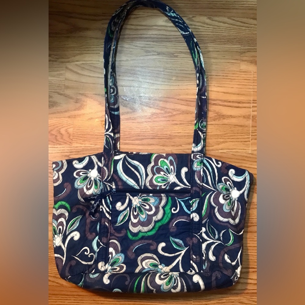 Vera Bradley Mediterranean Blue Paisley Floral Quilt Lined L tote duffle bag